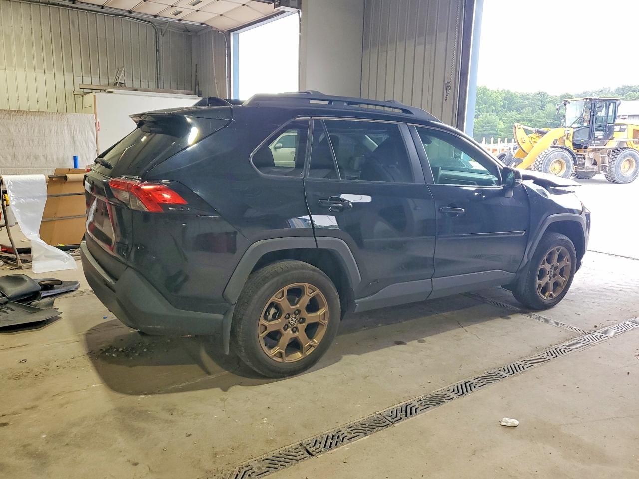 2024 TOYOTA RAV4 WOODLAND EDITION — снимка 3