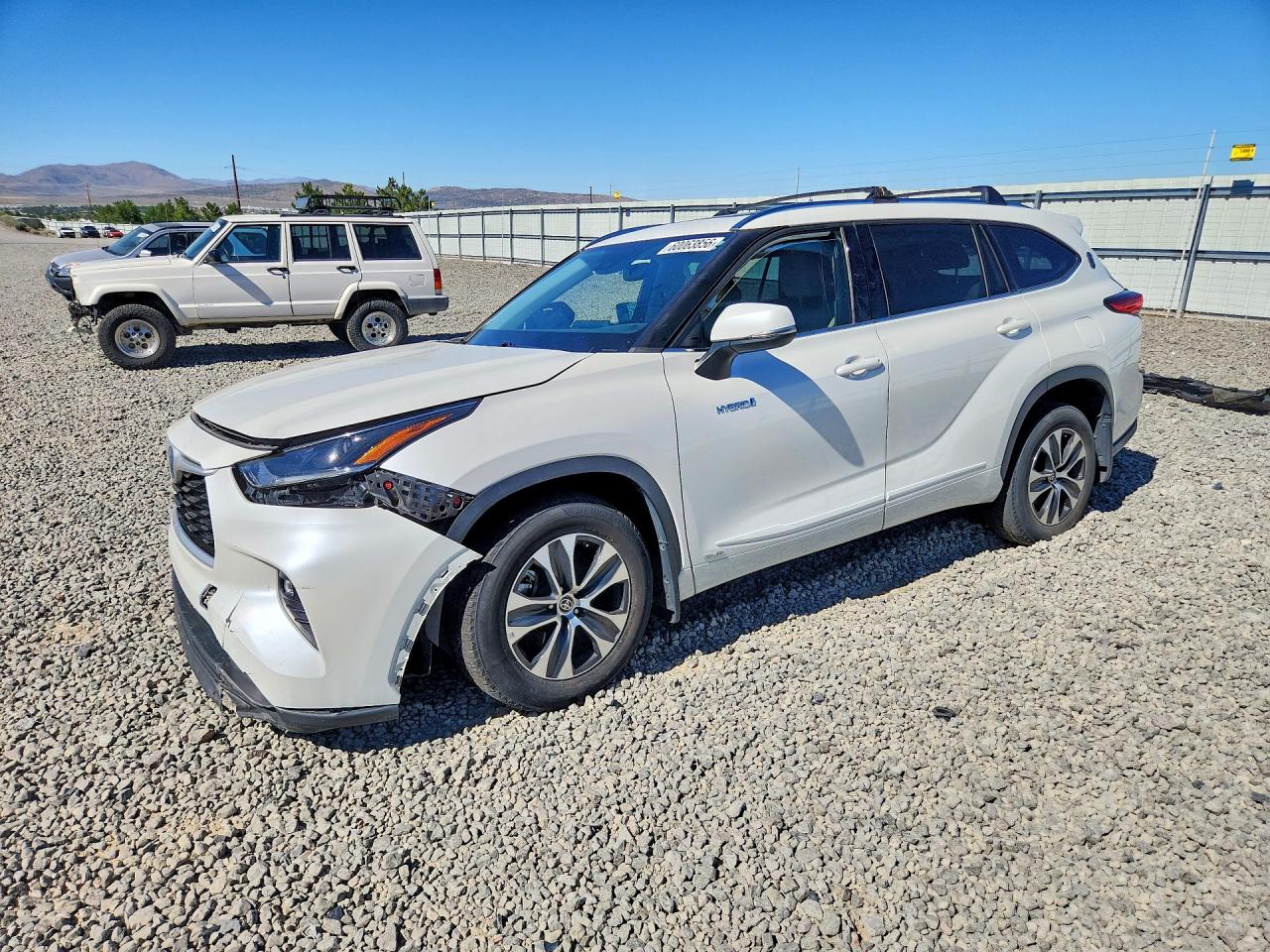 2021 TOYOTA HIGHLANDER HYBRID XLE