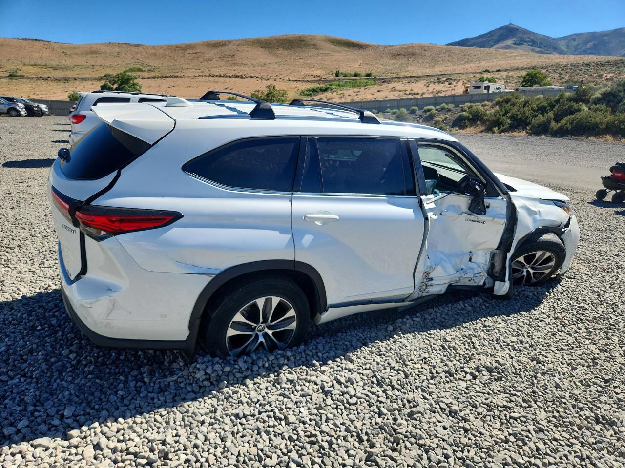 2021 TOYOTA HIGHLANDER HYBRID XLE — снимка 3