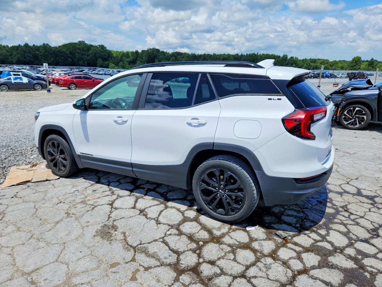 2022 GMC TERRAIN SLE — снимка 2