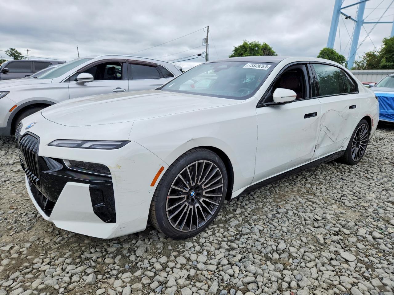 2026 BMW 740 XI
