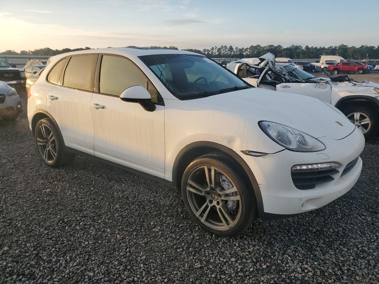 2013 PORSCHE CAYENNE S — снимка 4