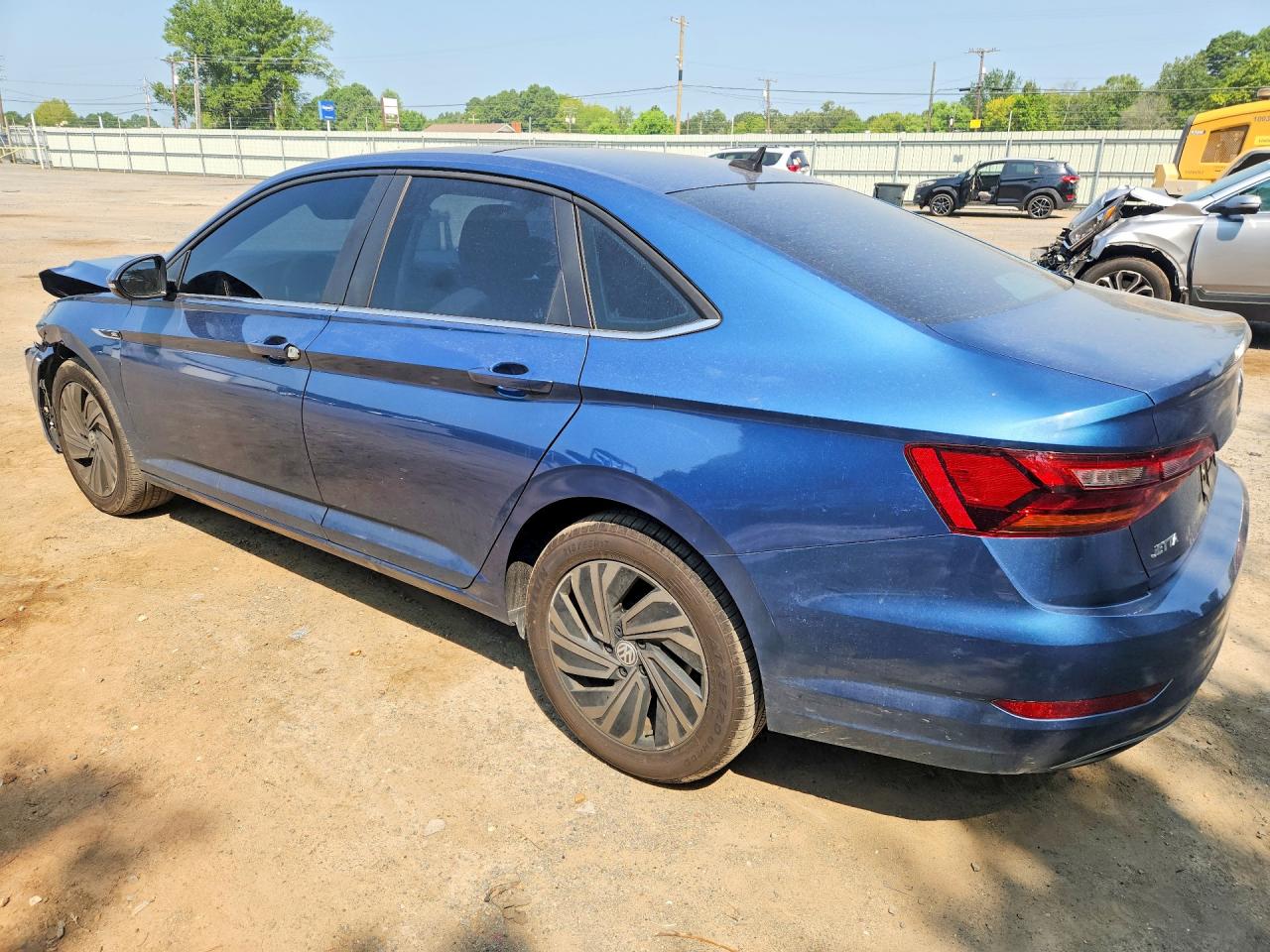 2019 VOLKSWAGEN JETTA SEL PREMIUM — снимка 2
