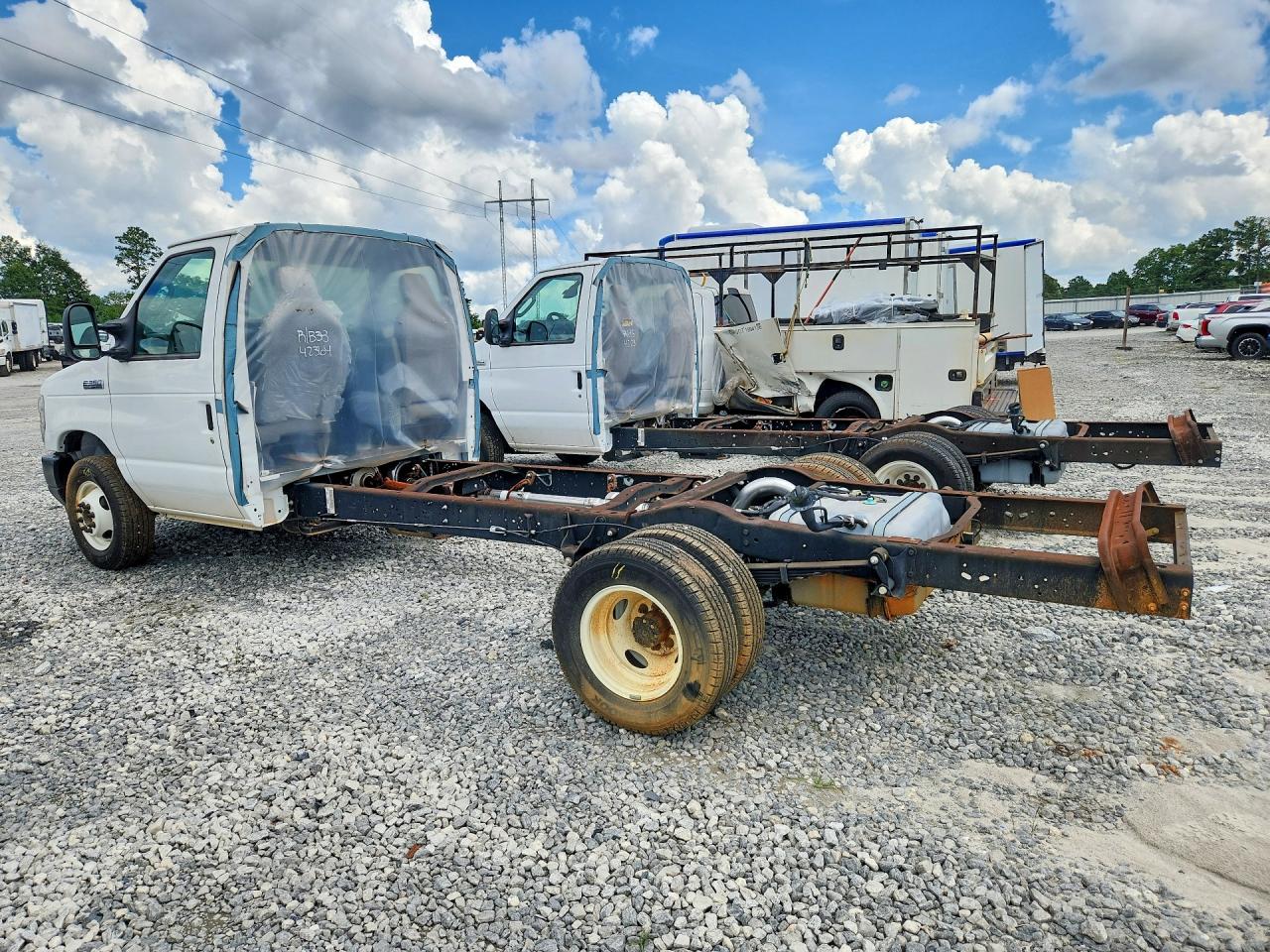 2024 FORD ECONOLINE E350 SUPER DUTY CUTAWAY VAN — снимка 2
