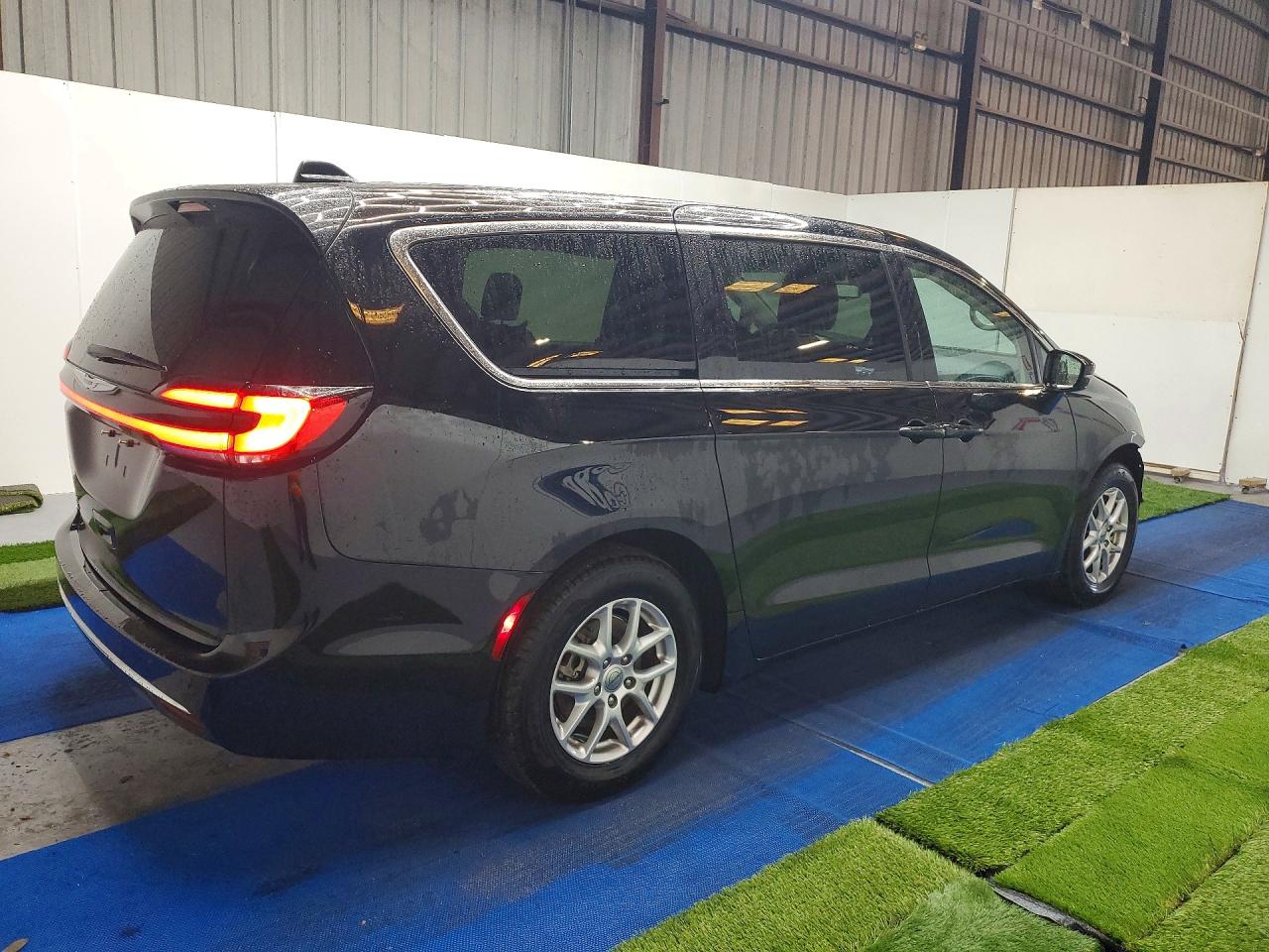 2024 CHRYSLER PACIFICA TOURING L — снимка 3