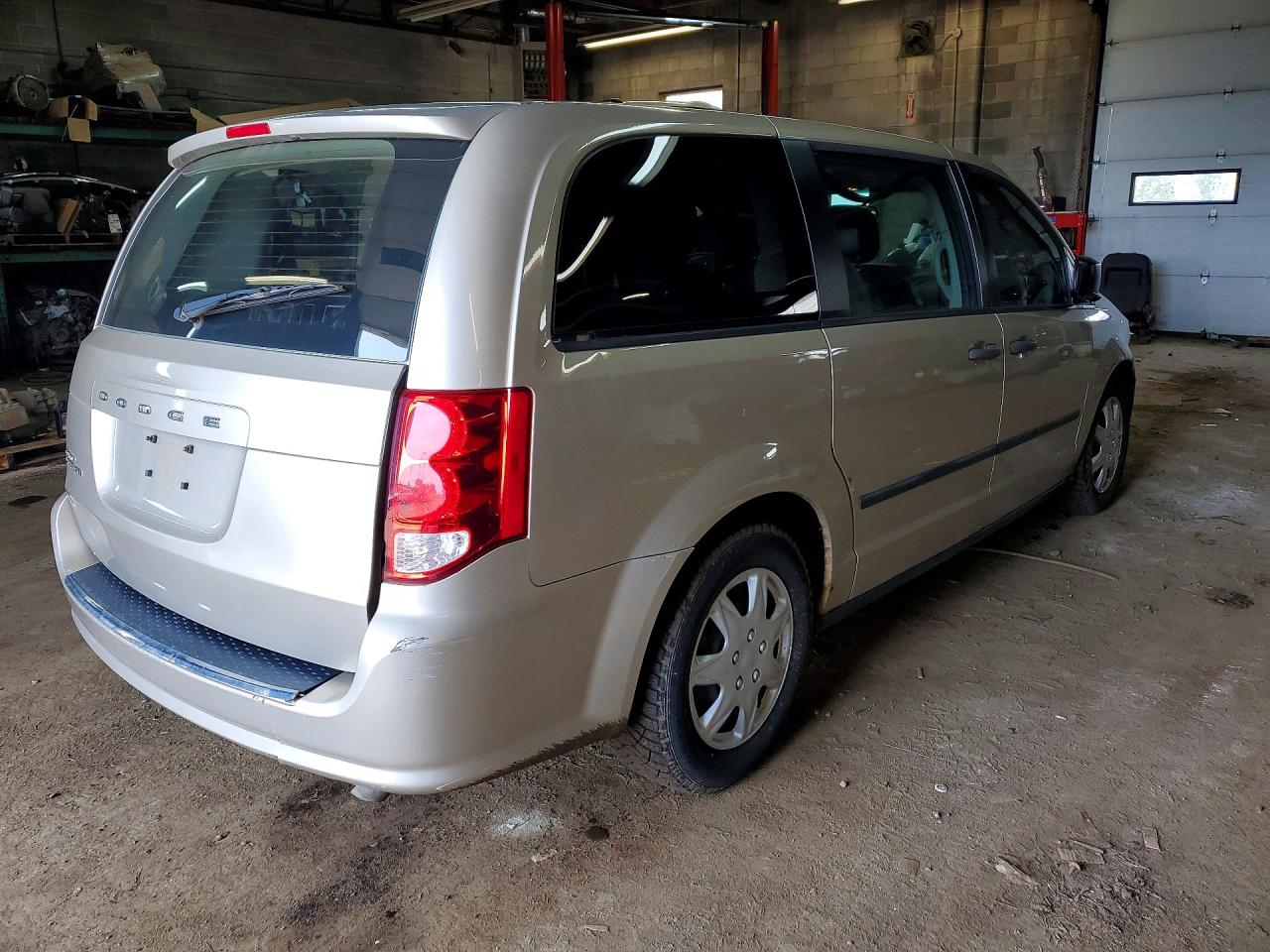 2015 DODGE GRAND CARAVAN SE — снимка 3