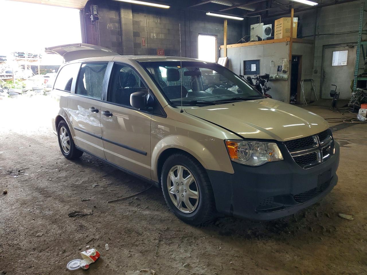 2015 DODGE GRAND CARAVAN SE — снимка 4