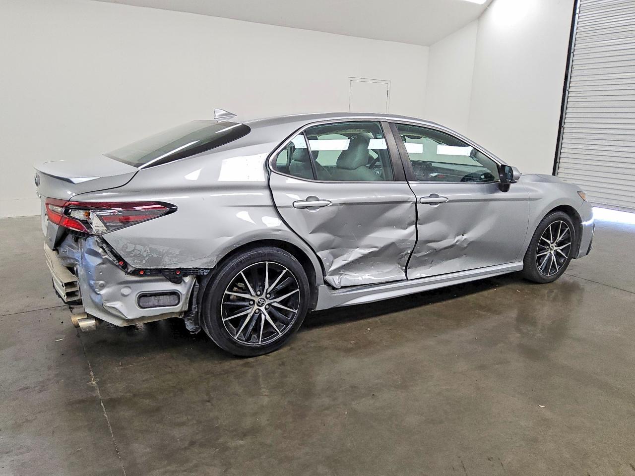 2023 TOYOTA CAMRY SE — снимка 3