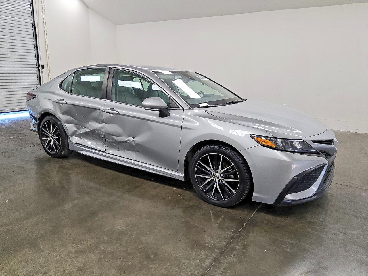 2023 TOYOTA CAMRY SE — снимка 4