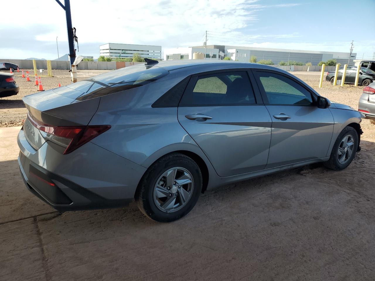 2025 HYUNDAI ELANTRA SE — снимка 3