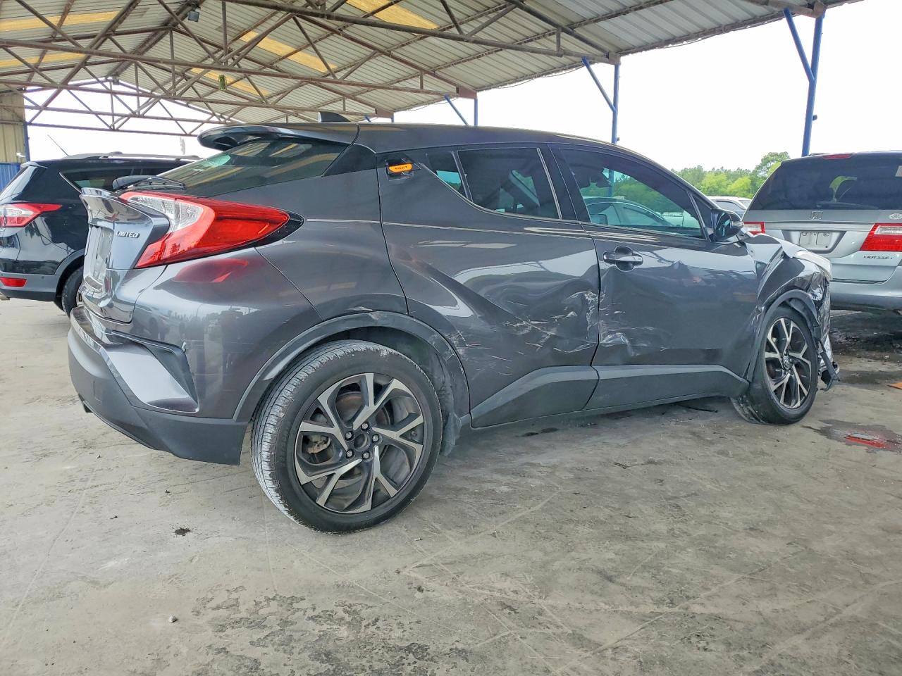 2019 TOYOTA C-HR LIMITED — снимка 3