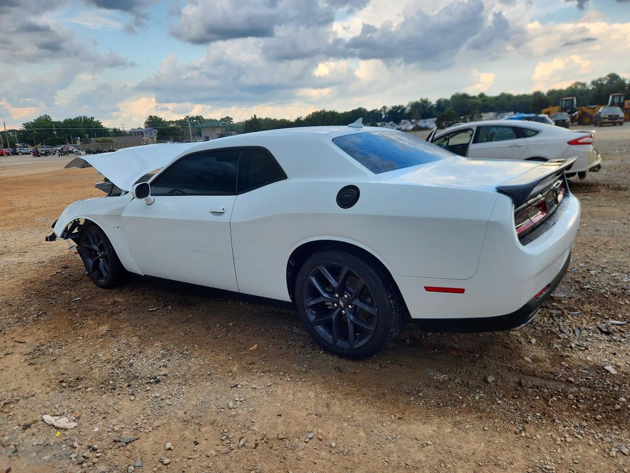 2023 DODGE CHALLENGER R/T — снимка 2