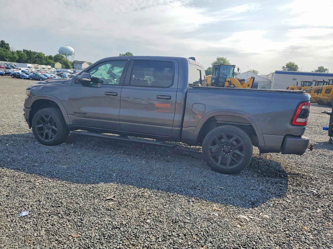 2020 RAM 1500 LARAMIE — снимка 2