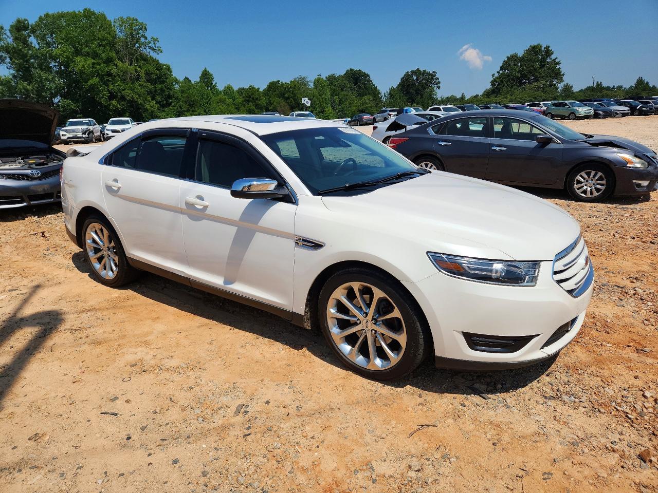 2015 FORD TAURUS LIMITED — снимка 4