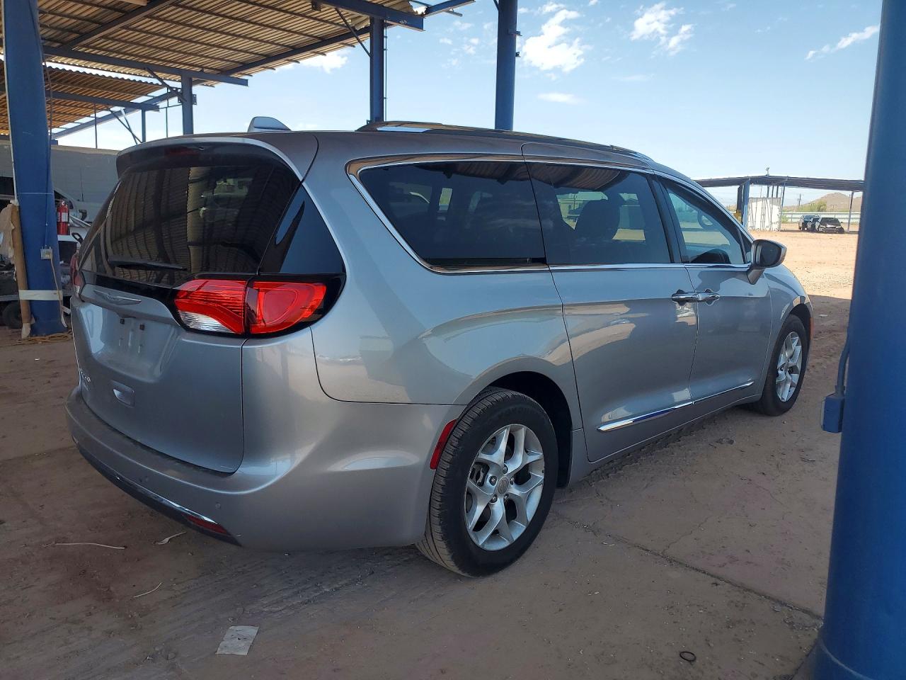 2017 CHRYSLER PACIFICA TOURING L PLUS — снимка 3