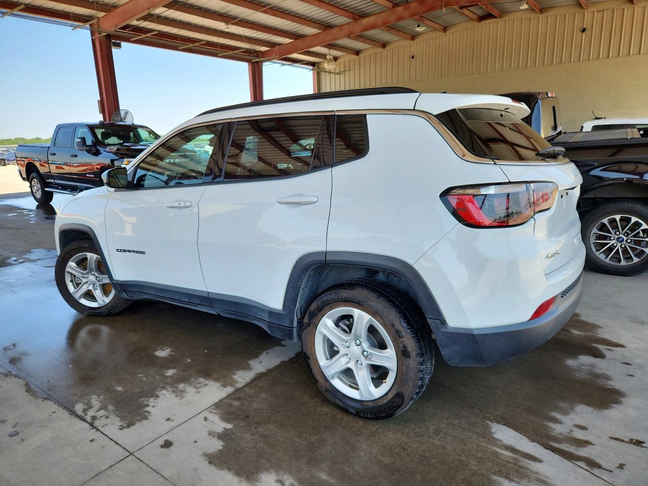 2023 JEEP COMPASS LATITUDE — снимка 2