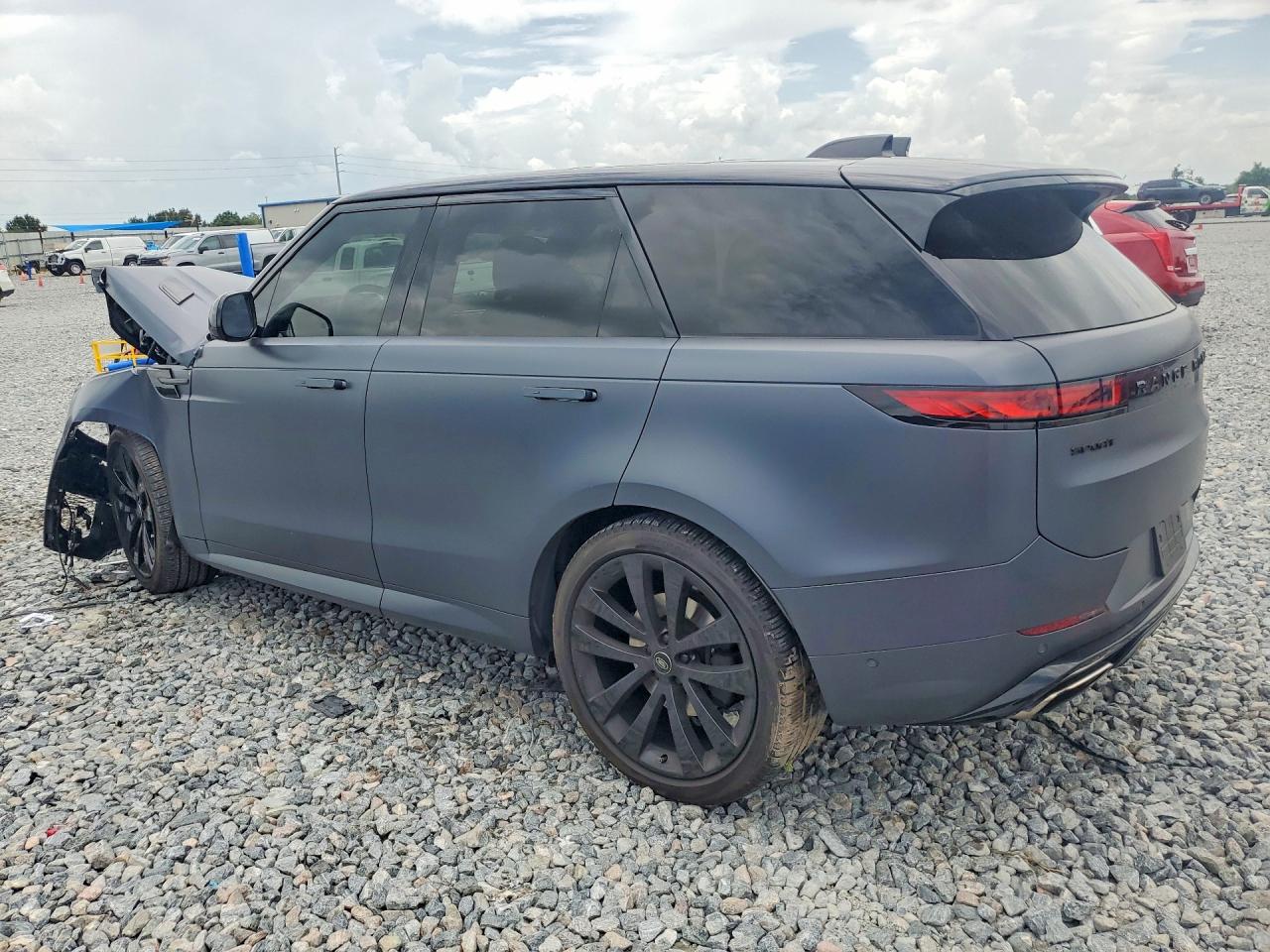 2024 LAND ROVER RANGE ROVER SPORT DYNAMIC SE — снимка 2
