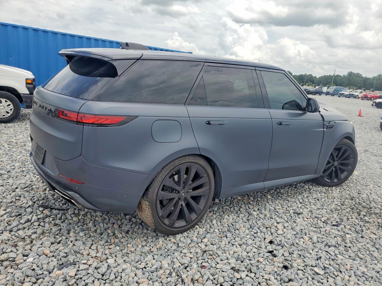 2024 LAND ROVER RANGE ROVER SPORT DYNAMIC SE — снимка 3