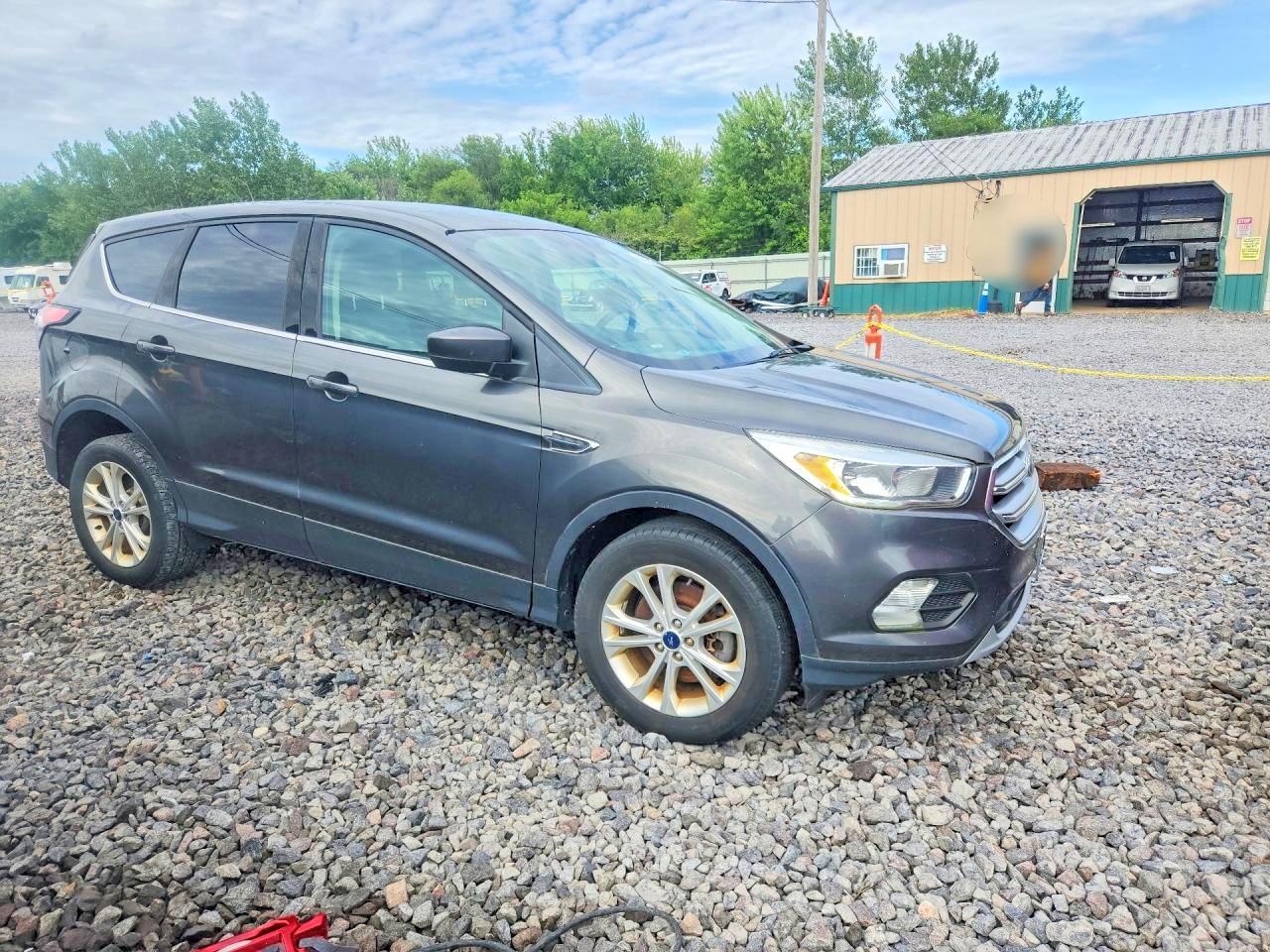 2017 FORD ESCAPE SE — снимка 4