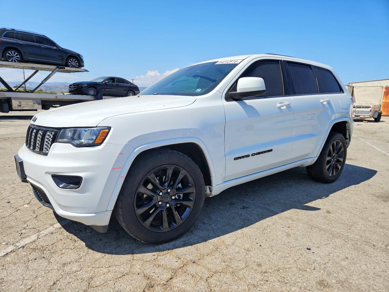 2017 JEEP GRAND CHEROKEE LAREDO