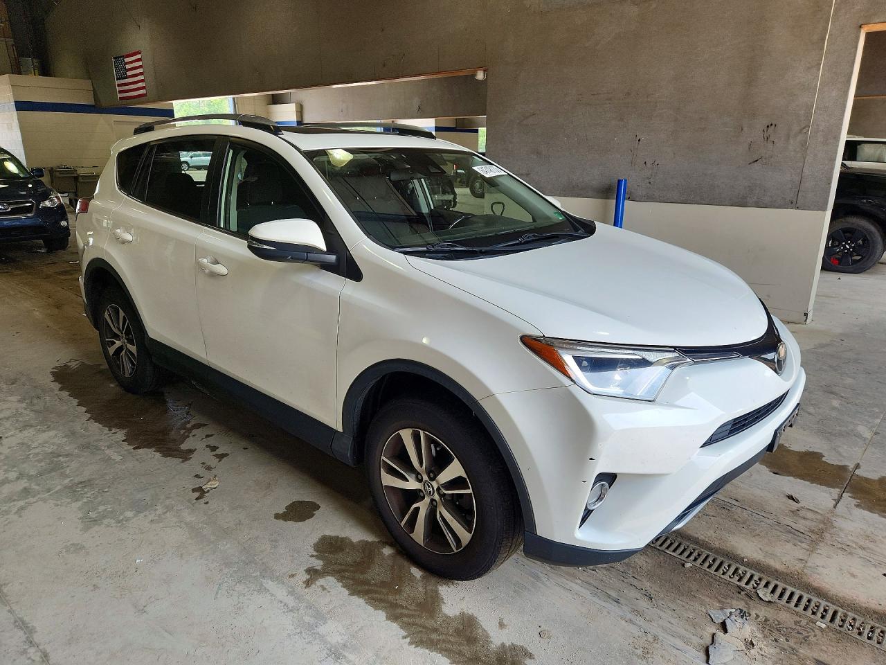 2018 TOYOTA RAV4 XLE — снимка 4