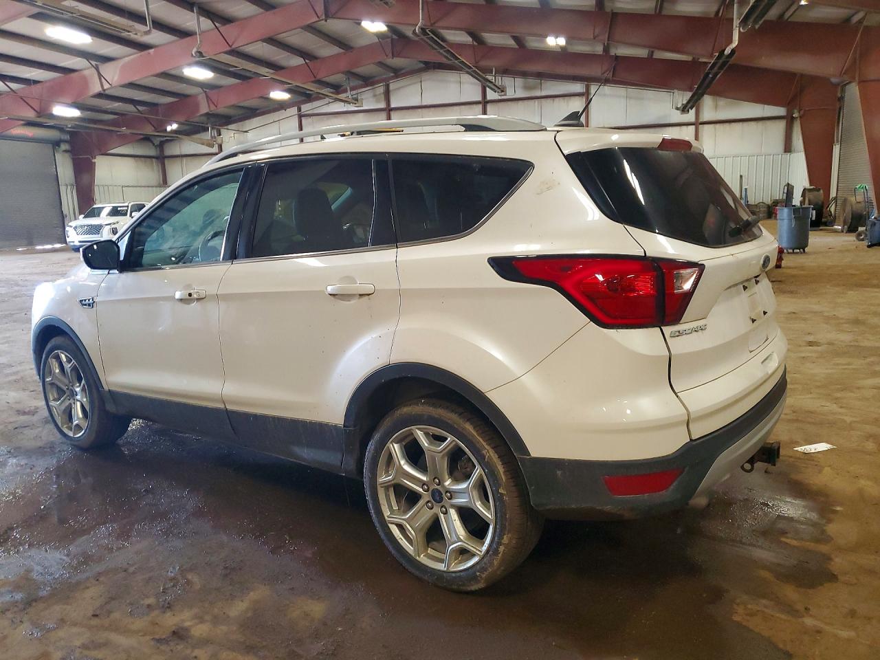2019 FORD ESCAPE TITANIUM — снимка 2