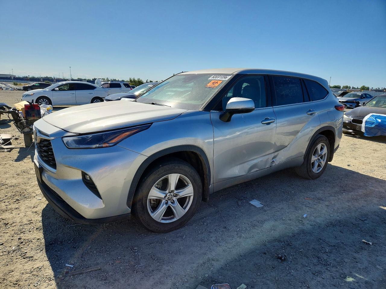 2021 TOYOTA HIGHLANDER LE