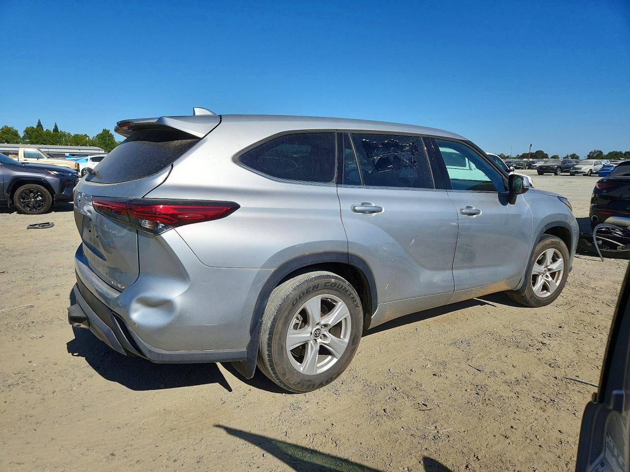 2021 TOYOTA HIGHLANDER LE — снимка 3