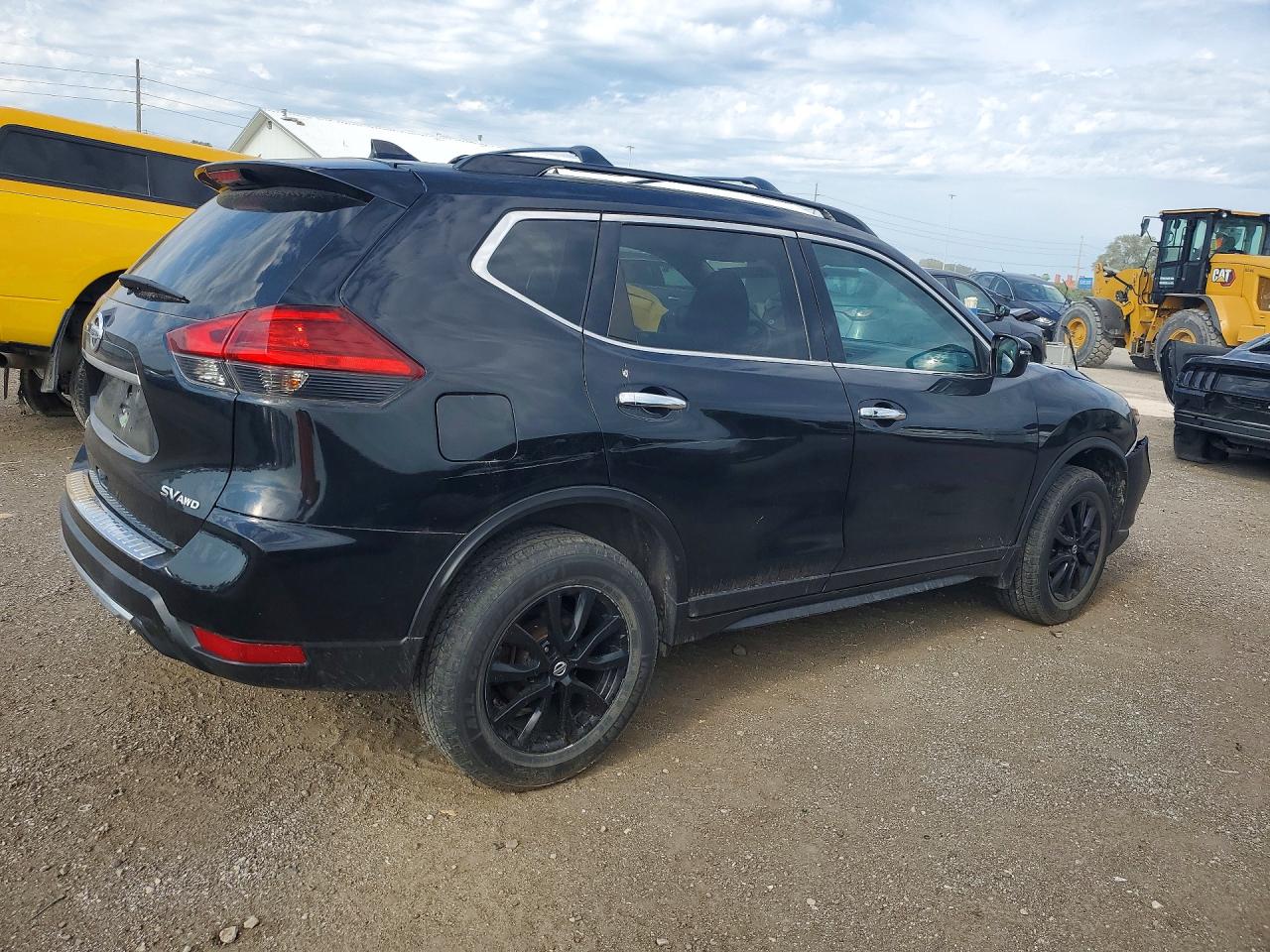 2017 NISSAN ROGUE SV — снимка 3
