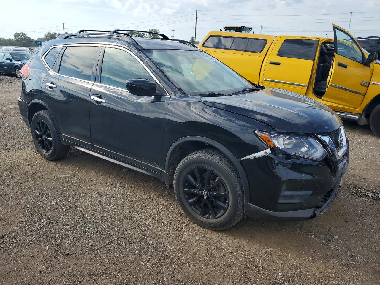 2017 NISSAN ROGUE SV — снимка 4