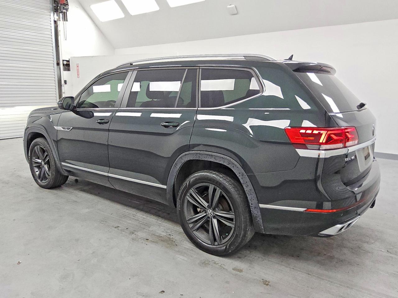 2022 VOLKSWAGEN ATLAS SEL R-LINE — снимка 2
