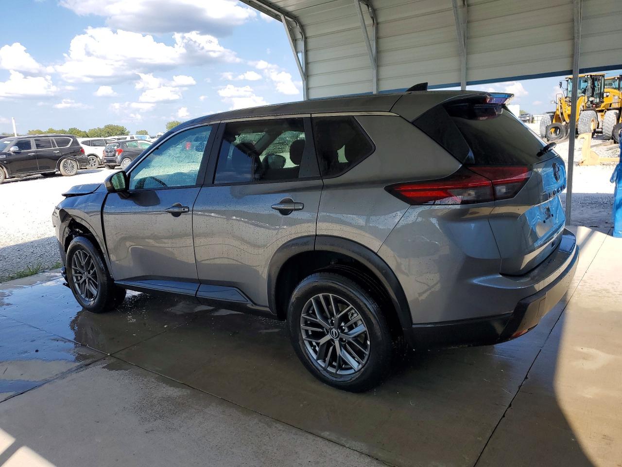 2026 NISSAN ROGUE SV — снимка 2