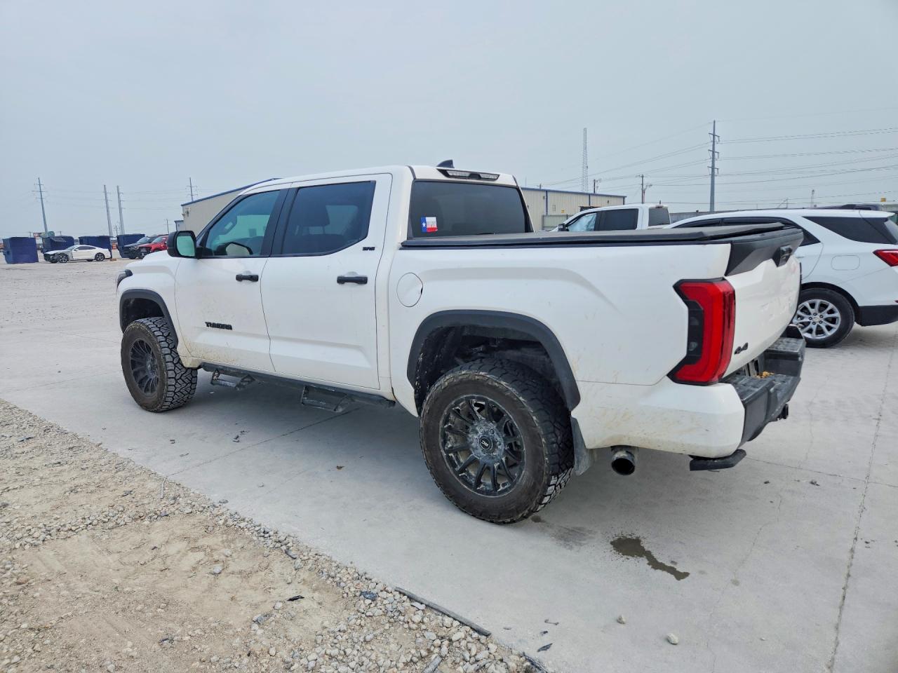 2024 TOYOTA TUNDRA SR5 — снимка 2