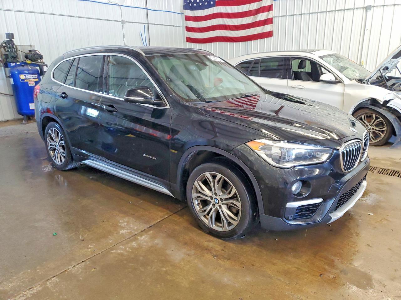 2017 BMW X1 XDRIVE28I — снимка 4