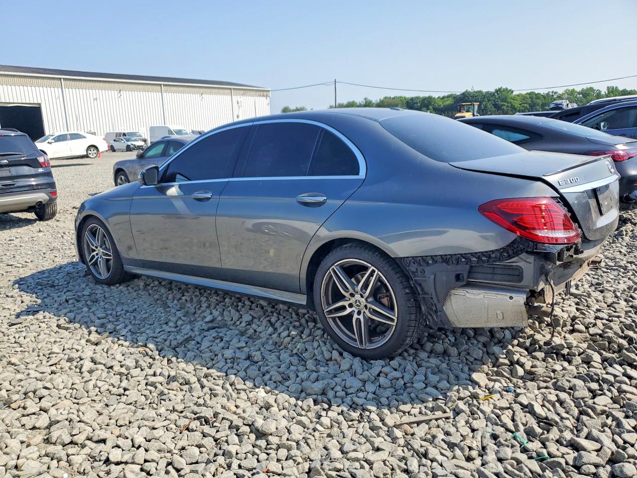 2017 MERCEDES-BENZ E 300 4MATIC — снимка 2