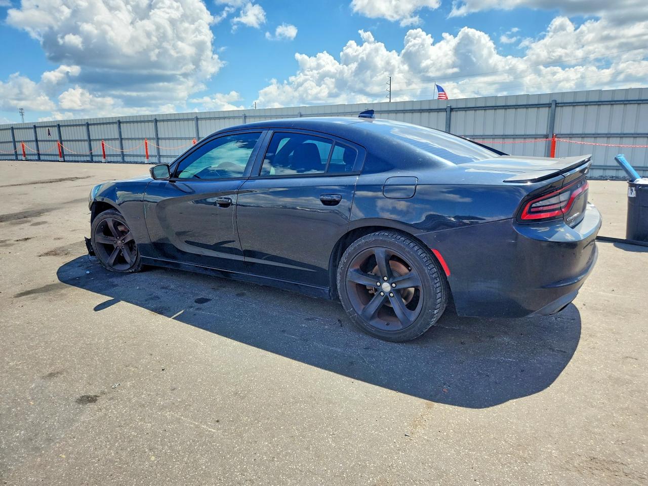 2016 DODGE CHARGER R/T — снимка 2