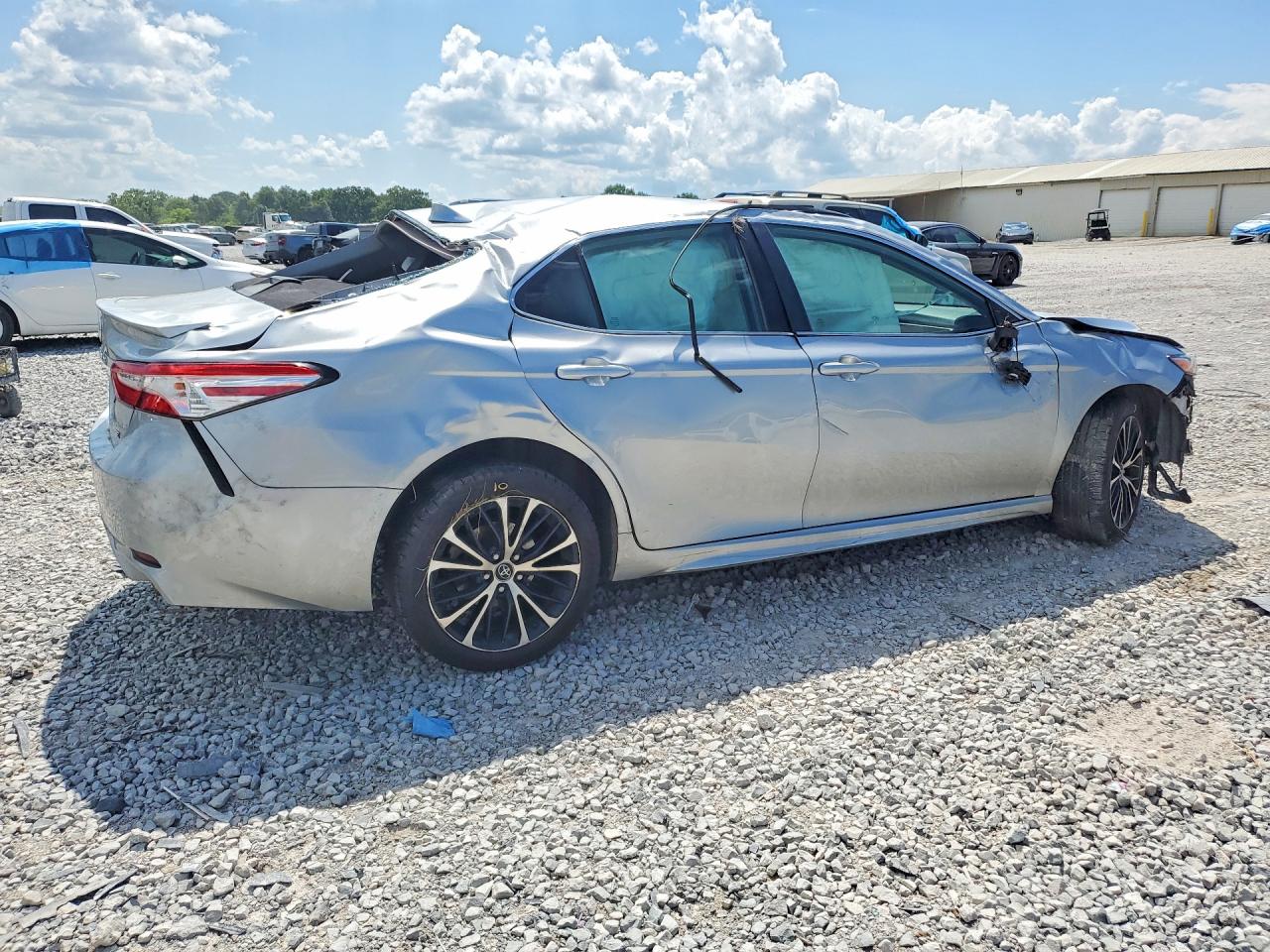 2020 TOYOTA CAMRY SE — снимка 3