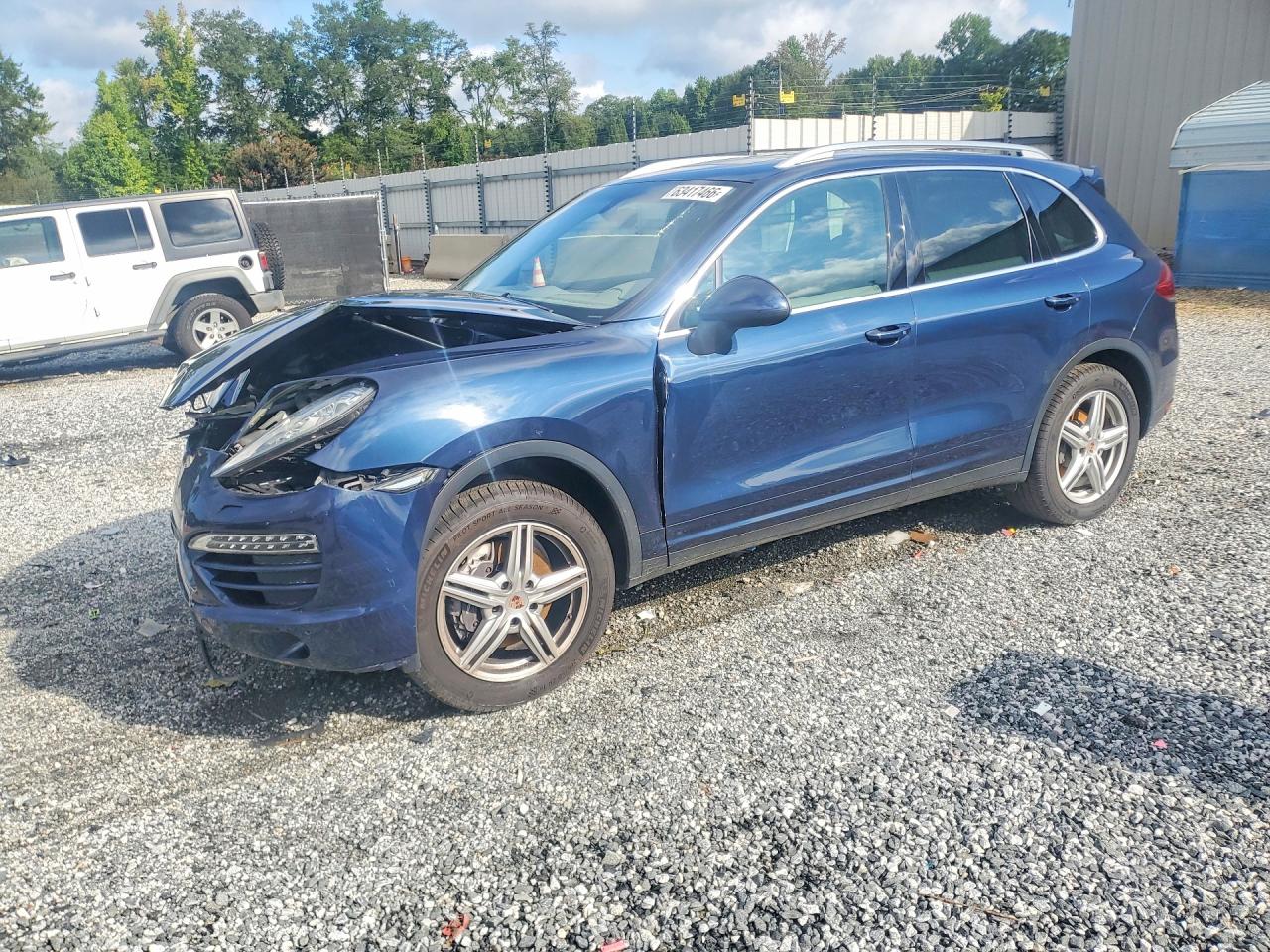 2014 PORSCHE CAYENNE