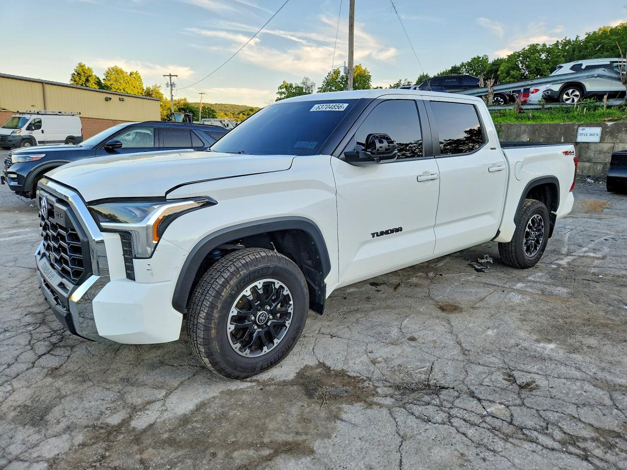 2024 TOYOTA TUNDRA SR5
