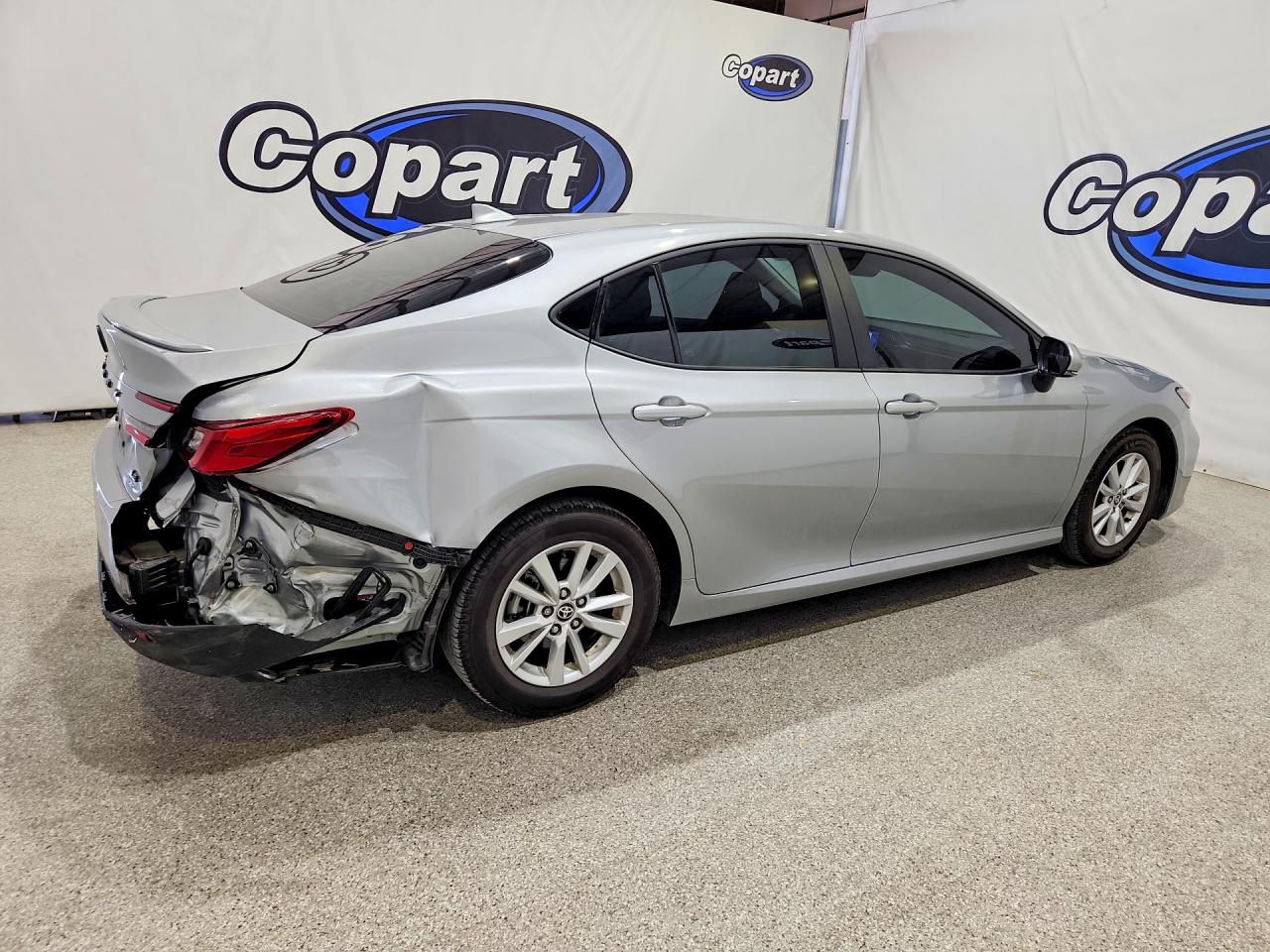 2025 TOYOTA CAMRY LE — снимка 3