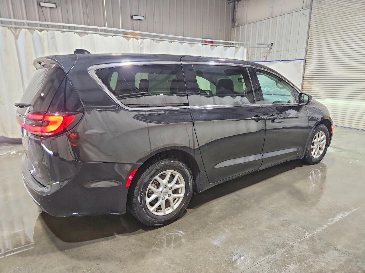 2024 CHRYSLER PACIFICA TOURING L — снимка 3