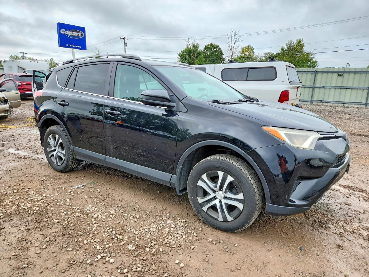 2017 TOYOTA RAV4 LE — снимка 4