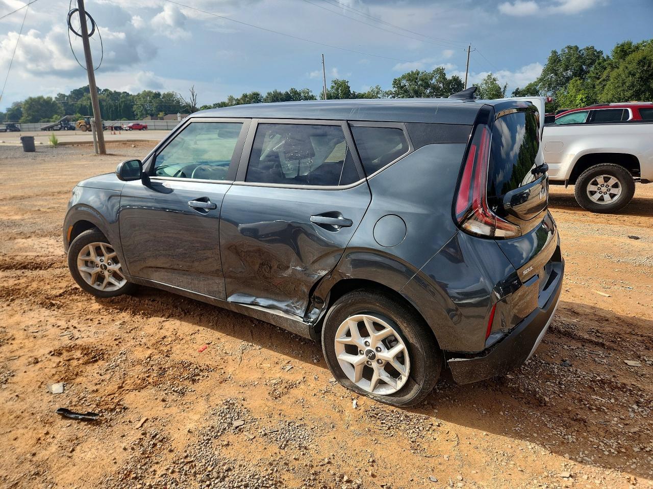 2025 KIA SOUL LX — снимка 2