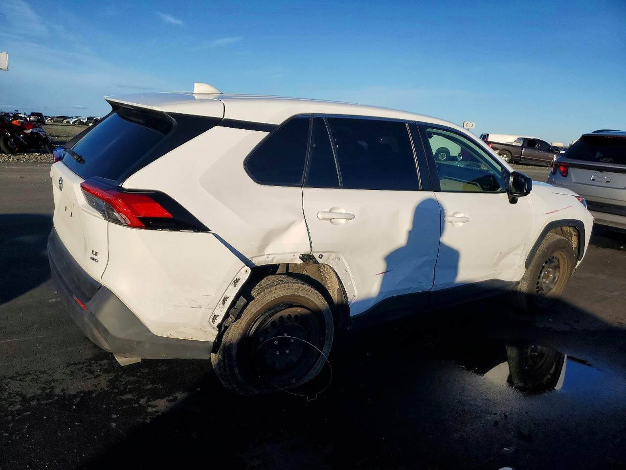 2022 TOYOTA RAV4 LE — снимка 3