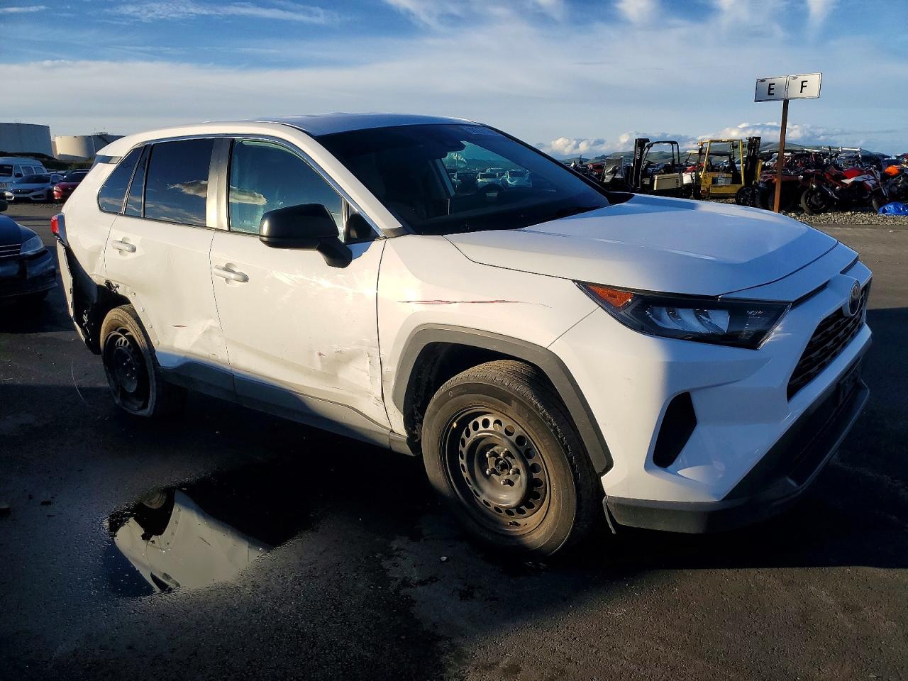 2022 TOYOTA RAV4 LE — снимка 4