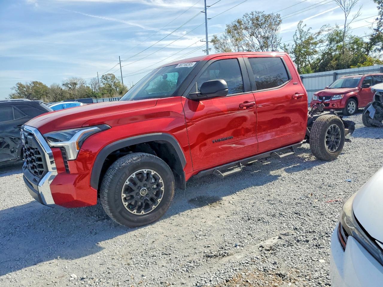 2024 TOYOTA TUNDRA CREWMAX SR