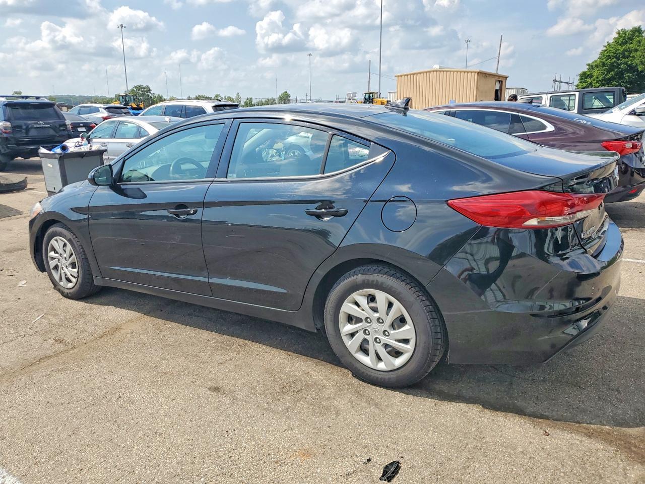 2017 HYUNDAI ELANTRA SE — снимка 2