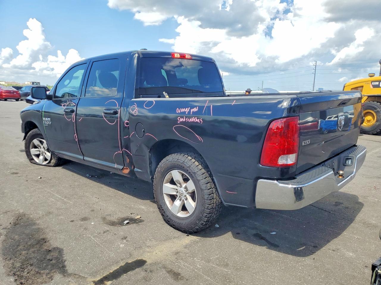 2021 RAM 1500 CLASSIC SLT — снимка 2
