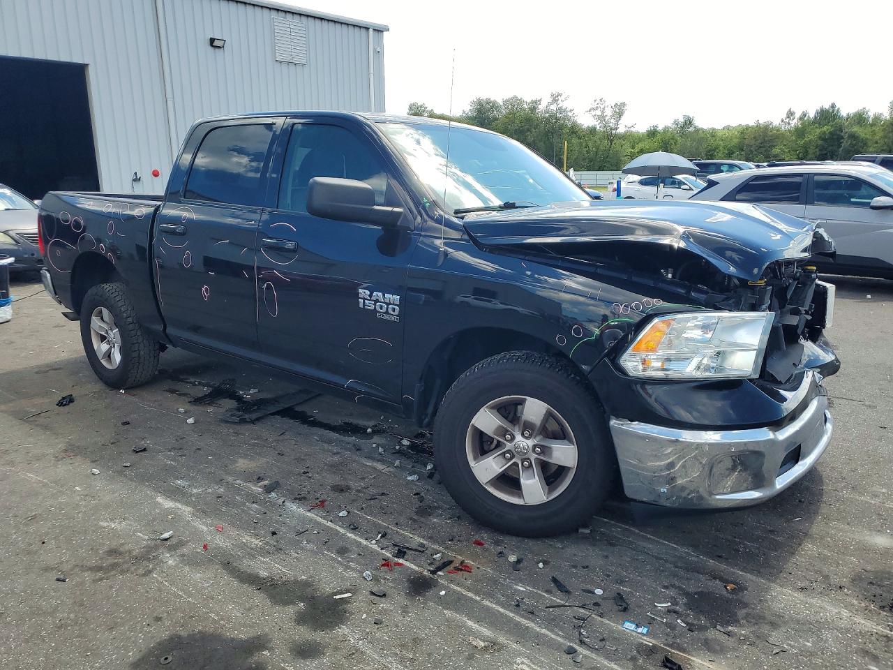 2021 RAM 1500 CLASSIC SLT — снимка 4