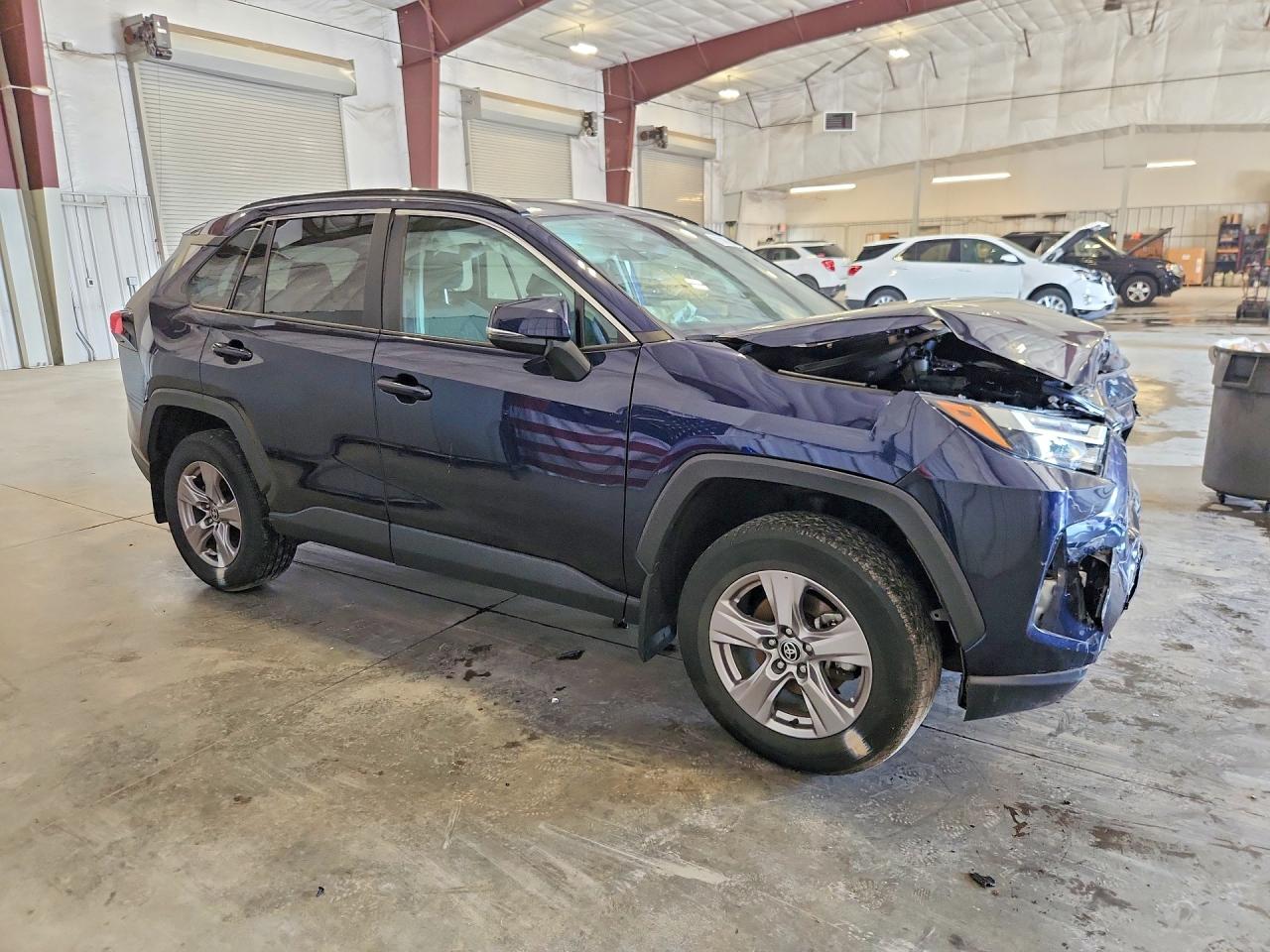 2022 TOYOTA RAV4 XLE — снимка 4